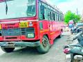 भरधाव एसटीचे जेव्हा चाक निखळते..! - Marathi News | When the wheel of Bhardhaw ST comes off ..! | Latest yavatmal News at Lokmat.com