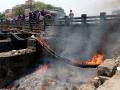 पेटवला कचरा पण जळाली हायटेन्शन केबल; नागपुरातील घटना - Marathi News | Burned waste but burnt burn cable; Events in Nagpur | Latest nagpur News at Lokmat.com