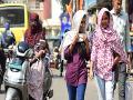 कोल्हापूरचा पारा चढला; तगमग वाढली!; दुपारी घराबाहेर पडणे मुश्कील - Marathi News | Maximum temperature 38 degree in Kolhapur district on Tuesday | Latest kolhapur News at Lokmat.com