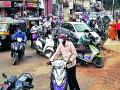 लॉकडाऊनमध्येही चंद्रपुरात होत आहे वाहतुकीची कोंडी - Marathi News | Even in the lockdown, there is a traffic jam in Chandrapur | Latest chandrapur News at Lokmat.com