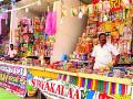 जिल्ह्यात यंदा फटाके विक्रीत ५० टक्क्यांनी घट - Marathi News | This year, the sales of crackers declined by 50 percent in the district | Latest chandrapur News at Lokmat.com