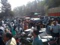 साईनाथनगर चौफुलीलगत रस्त्यावर वाहतुकीची कोंडी - Marathi News | Sainathnagar road traffic congestion on the four roads | Latest nashik News at Lokmat.com