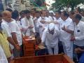 खोरीफाटा येथे टोमॅटो खरेदी विक्री शुभारंभ - Marathi News | Launch of tomato buying and selling at Khoriphata | Latest nashik News at Lokmat.com