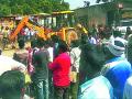 अखेर फुलसावंगीत अतिक्रमणावर बुलडोजर - Marathi News |  Ultimately Bulldozer on Flossy Encounter | Latest yavatmal News at Lokmat.com