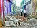 कळवणला शाहीर लेन, राम मंदिर परिसरातील अतिक्रमणे हटविली - Marathi News | Shahir Lane, Kalvana, destroyed the encroachment in Ram Mandir area | Latest nashik News at Lokmat.com