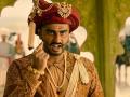 Why Arjun Kapoor Why? ‘पानिपत’चा ट्रेलर पाहिल्यावर अर्जुन कपूरवर भडकले नेटकरी - Marathi News | panipat trailer arjun kapoor troll for his role in film | Latest filmy News at Lokmat.com