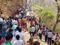 गोंदिया जिल्ह्यातील प्रतापगडावर उसळला भक्तांचा महापूर - Marathi News | Great Falls of the devotees on Pratapgad in Gondia district | Latest gondia News at Lokmat.com