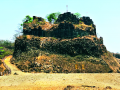 रांगणा किल्ला प्रसिद्धीपासून वंचितच - Marathi News | Rangnagar fort is deprived of publicity | Latest kolhapur News at Lokmat.com