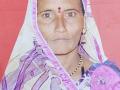 रत्नापिंप्री सरपंचपदी ग्रामपंचायत कर्मचाऱ्याची पत्नी  - Marathi News | Wife of Gram Panchayat employee as Ratnapimpri Sarpanch | Latest jalgaon News at Lokmat.com