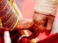 कढोलीतून नववधू दुसऱ्याच दिवशी रफुचक्कर - Marathi News | The bride rushes out of the cauldron the very next day | Latest jalgaon News at Lokmat.com