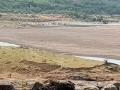 जीवनदायी वर्धा नदीला आले डबक्यांचे स्वरूप - Marathi News | The form of ponds that came to the river Wardha | Latest chandrapur News at Lokmat.com