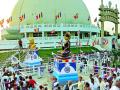 दीक्षाभूमीला बौद्ध अनुयायांचे नमन - Marathi News | Bowing down Buddhist followers in Dikshitbhoomi | Latest nagpur News at Lokmat.com