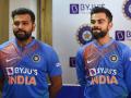 India vs South Africa, 1st T20I: रोहित की विराट कोण ठरणार सरस, चाहत्यांना उत्सुकता... - Marathi News | India vs South Africa, 1st T20I: Rohit Sharma and Virat Kohli's record-breaking race ... | Latest cricket News at Lokmat.com