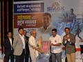 महापूर, कोरोनावेळी मदतीचा हात देणाऱ्यांचा स्मॅकडून सन्मान - Marathi News | Smack honors those who lend a helping hand during the floods, Corona | Latest kolhapur News at Lokmat.com