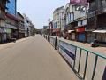कोल्हापूर लॉकडाऊन वाढविल्याच्या घोषणेनंतर दुपारनंतर पुन्हा सामसूम - Marathi News | Lunch again in the afternoon | Latest kolhapur News at Lokmat.com
