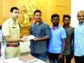 सांगली : सीसीटीव्हीसाठी चार मंडळाकडून २५ हजाराची मदत - Marathi News | Sangli: 25 thousand help from four teams for CCTV | Latest sangli News at Lokmat.com
