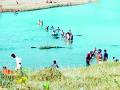 नदीच्या पात्रात बुडणाऱ्या तीन युवकांना वाचविले - Marathi News | Three youths rescued by drowning | Latest gondia News at Lokmat.com