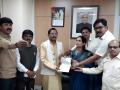एच. ए. एल. प्रलंबित वेतन करारासाठी कामगारांचे संरक्षण मंत्र्यांना साकडे - Marathi News | H. A. L. Carry out the protection of workers for the pending wage contract | Latest nashik News at Lokmat.com