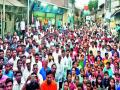 ओझर येथे ‘कथुआ’च्या निषेधार्थ मूक मोर्चा - Marathi News |  A silent march against the protest against 'Kathua' at Ojhar | Latest nashik News at Lokmat.com
