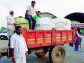 भर उन्हाळ्यात १०८ निराधार वृद्धांची पाण्यासाठी वणवण - Marathi News | Over the course of the summer, the population of 108 unforeseen aged births | Latest yavatmal News at Lokmat.com