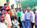 आर्णी वीज कार्यालयाला गावकऱ्यांनी ठोकले कुलूप - Marathi News | Locker locked by the villagers of Arani power office | Latest yavatmal News at Lokmat.com