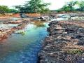 पाइपलाइन फुटल्याने पाणीपुरवठा बंद - Marathi News |  Due to the pipeline filling, stop water supply | Latest nashik News at Lokmat.com