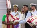 राष्ट्रपती गोव्यात दाखल, सायंकाळी राजभवनवर नागरी स्वागत - Marathi News | President arrives in Goa, civic welcome at Raj Bhavan in the evening | Latest goa News at Lokmat.com