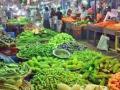 लॉकडाऊनच्या धास्तीने भाजीपाल्याचे दर कोसळले - Marathi News | Fear of lockdown plunged vegetable prices | Latest nashik News at Lokmat.com