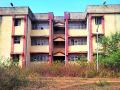 रुग्णालयाची वसाहत भग्नावस्थेत - Marathi News | Hospital stays in ruins | Latest bhandara News at Lokmat.com