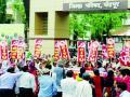 अंगणवाडी सेविकांचे जि.प. समोर आंदोलन - Marathi News | Anganwadi Seviks ZP Front movement | Latest chandrapur News at Lokmat.com