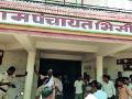 पाण्यासाठी आंदोलनप्रकरणी अज्ञातांविरुद्ध गुन्हे दाखल - Marathi News | Criminal cases filed against unknown persons for water agitation | Latest chandrapur News at Lokmat.com