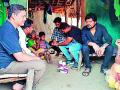 दुर्गम भागात आरोग्य तपासणी - Marathi News | Health check-ups in remote areas | Latest gadchiroli News at Lokmat.com