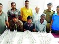 दारू तस्करी करणाऱ्या तिघांना अटक - Marathi News | Three smugglers arrested | Latest gondia News at Lokmat.com