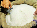 नव्या हंगामात ५० लाख टन साखर निर्यातीचे लक्ष्य - Marathi News | Exports of 5 million tonnes of sugar in the new season | Latest kolhapur News at Lokmat.com