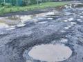 चोपडा-अंकलेश्वर रस्त्याची चाळणी - Marathi News | Chopda-Ankleshwar road sieve | Latest jalgaon News at Lokmat.com