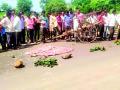 दोन अपघातात दोन ठार; एक गंभीर - Marathi News | Two killed in accident; A serious | Latest vardha News at Lokmat.com