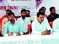 मनसेतर्फे स्वस्त दरात पेट्रोल वितरण - Marathi News | MNS petrol distribution at cheap rates | Latest yavatmal News at Lokmat.com