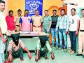 अट्टल घरफोड्या पोक्यासह दोघांना अटक - Marathi News | Both of them were arrested with an unidentified burglary pocket | Latest yavatmal News at Lokmat.com