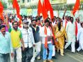 विमा तफावतीने शिवसेना आक्रमक - Marathi News | Shivsena aggressor on insignificance of insurance | Latest yavatmal News at Lokmat.com