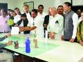 आर्णीतील अत्याचाराची उच्चस्तरीय चौकशी करा - Marathi News | Make a high-level inquiry into Arnie's atrocities | Latest yavatmal News at Lokmat.com