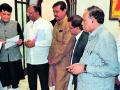 पतसंस्थांचे प्रश्न मंत्र्यांच्या दरबारात - Marathi News | Questions of credit institutions in the Council of Ministers | Latest yavatmal News at Lokmat.com