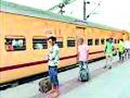 पुन्हा १० रुपयात मिळणार रेल्वेचे प्लॅटफार्म तिकीट - Marathi News | Again, you will get a platform ticket for Rs | Latest amravati News at Lokmat.com
