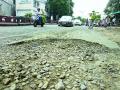उपराजधानीतील खड्डे आणि अपघाताचे खटले निकाली काढा! - Marathi News | Remove pits and accident cases in the sub-capital! | Latest nagpur News at Lokmat.com