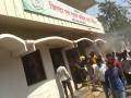गोंदिया येथील जिल्हा काँग्रेस कमिटी कार्यालयाला आग - Marathi News | Gondia District Congress Committee office gets fire | Latest gondia News at Lokmat.com