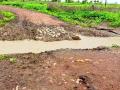 मुसळधार पावसामुळे रस्ताच गेला वाहून - Marathi News | Heavy rains washed away the road | Latest chandrapur News at Lokmat.com