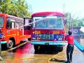 घाणीने माखलेल्या एसटी बसगाड्यांची आता नियमित स्वच्छता - Marathi News | Regular cleanliness of dirt-laden ST buses | Latest chandrapur News at Lokmat.com