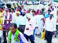 जबरानजोतधारकांचा धडक मोर्चा - Marathi News | Forced people's front | Latest chandrapur News at Lokmat.com