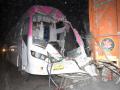 धुळ्यानजिक खाजगी बस ट्रकवर धडकली - Marathi News | Private bus rammed into Dhunyanaganj | Latest dhule News at Lokmat.com