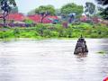 दुसऱ्या दिवशीही विसर्ग सुरूच - Marathi News | The next day, the curfew continues | Latest nashik News at Lokmat.com