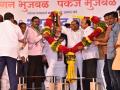 केंद्र सरकारने शेतकऱ्यांना वाºयावर सोडले: शरद पवार - Marathi News | The central government has left the farmers on either: Sharad Pawar | Latest nashik News at Lokmat.com